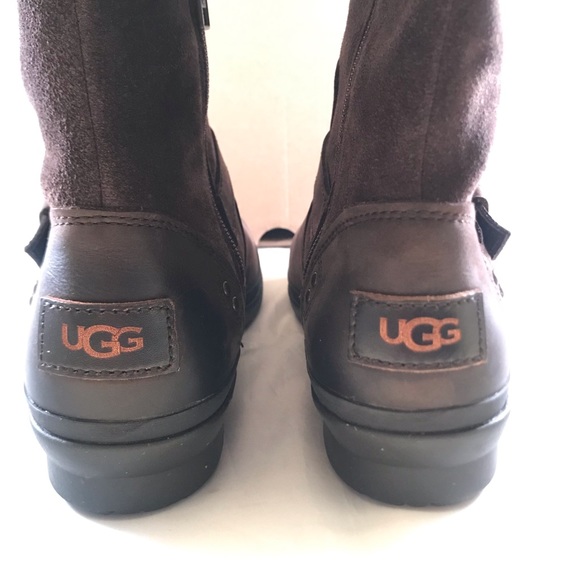 UGG Australia Women’s Thomsen Boot
Size US 6.5, 10 - Picture 11 of 16